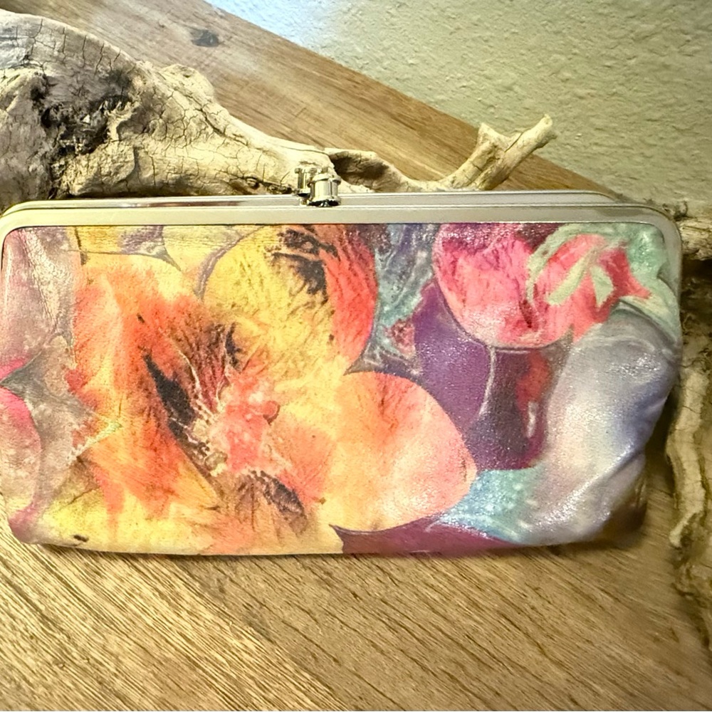 Floral Multicolor Clutch
